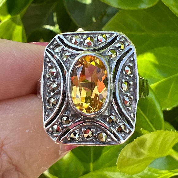 VINTAGE OVAL HONEY CITRINE & MARCASITE 925 STERLING SILVER LARGE STATEMENT RING
